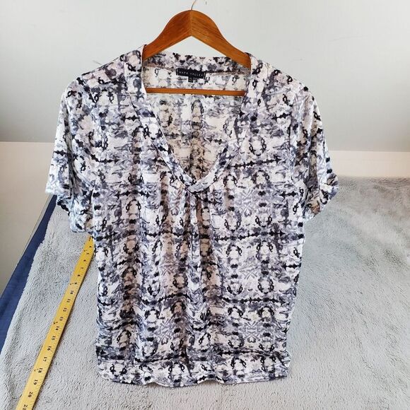 Napa Valley‎ Womens Top Sz XL Camo Short Sleeve V-Neck Tunic Blouse Shirt Sheer - Picture 1 of 8
